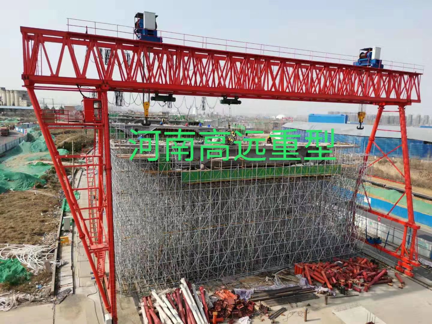 重慶勝和建筑工程有限公司拉薩提布崗項目，采購我廠ME60+60T-36M-9M-2臺，10T-36M-9M-4臺龍門吊