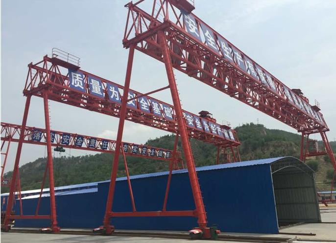 路橋門式起重機的運行速度和哪些因素有關(guān)？