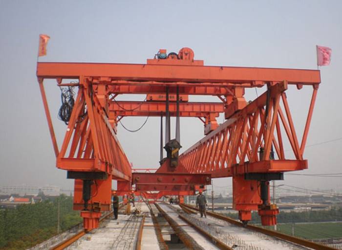 架橋機(jī)上面的安全系統(tǒng)有什么用？工程師說(shuō)跟飛機(jī)上的黑匣子一樣